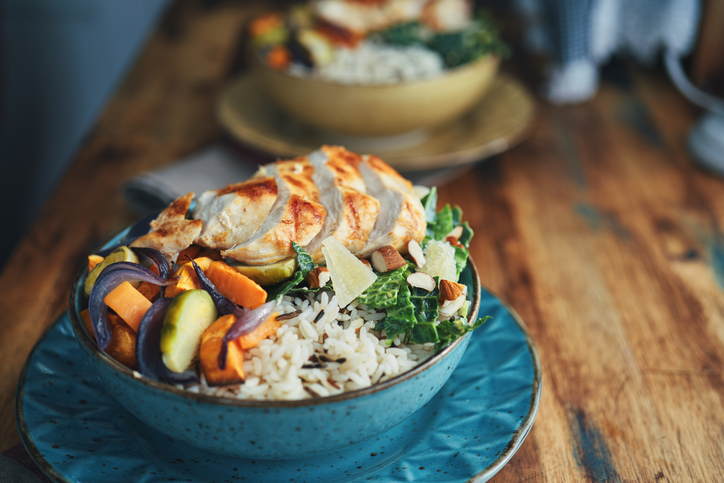 IBD-friendly chicken and rice bowl dinner-ready. 