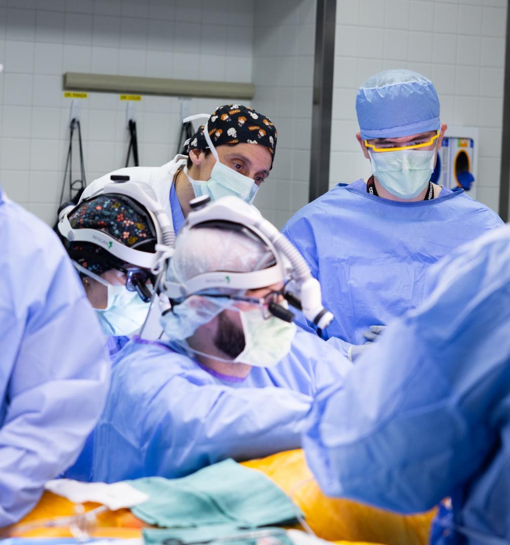 Dr. Spaddacio and UC Health transplant team in the operating room 