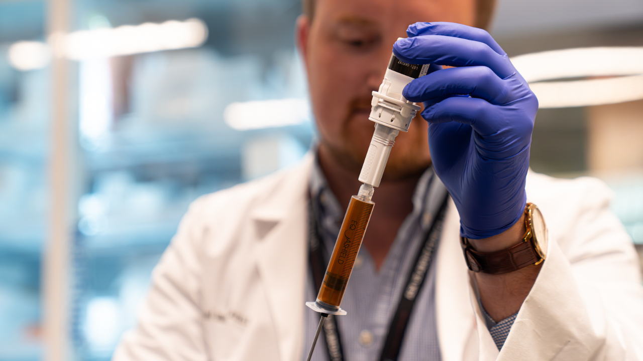 Medical provider working in a lab setting. 