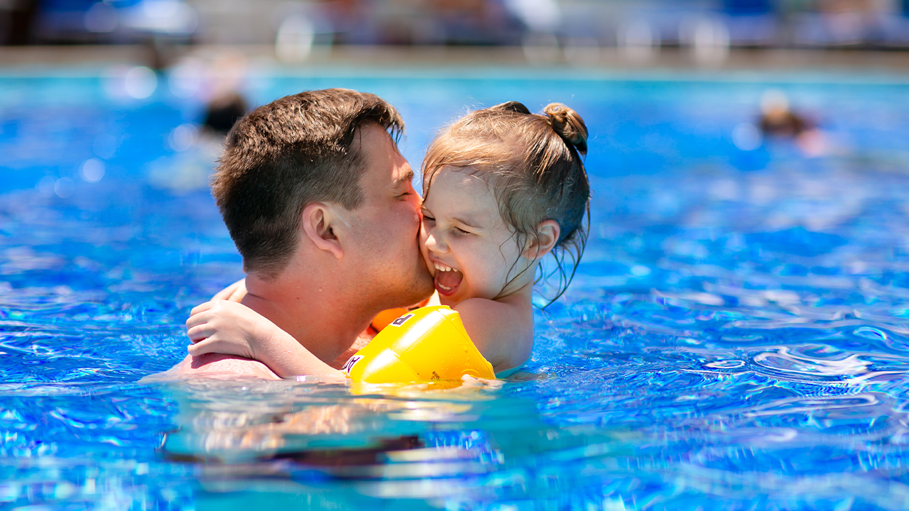 how to prevent swimmer's ear from pool swimming