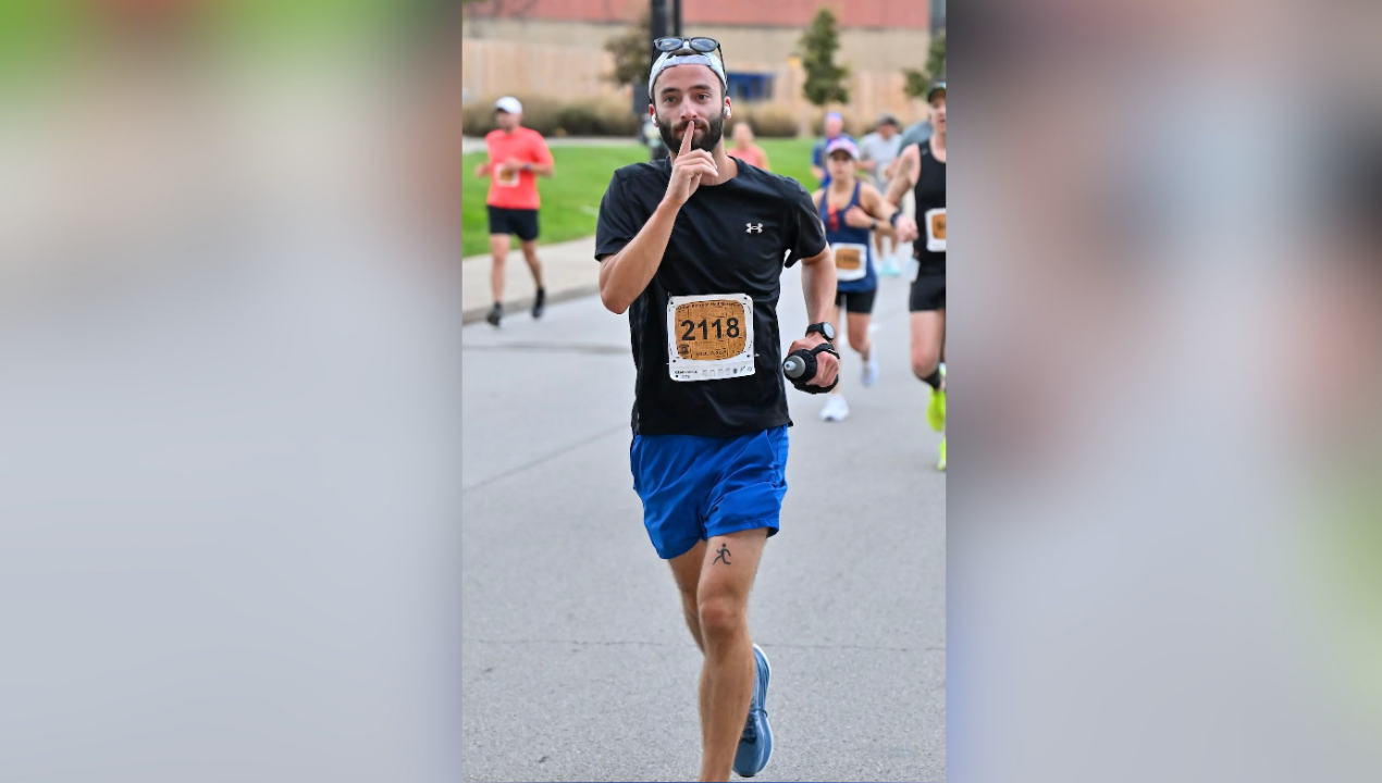 Daniel in stride during a race.
