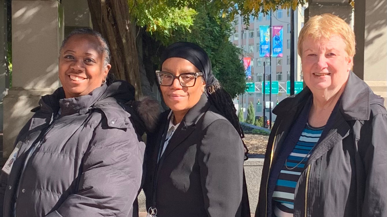 Kim's friends standing by her side