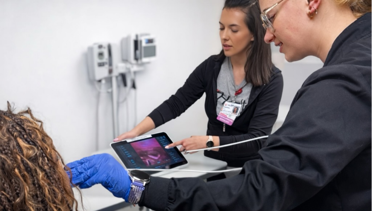 Speech pathology teams works with a patient 