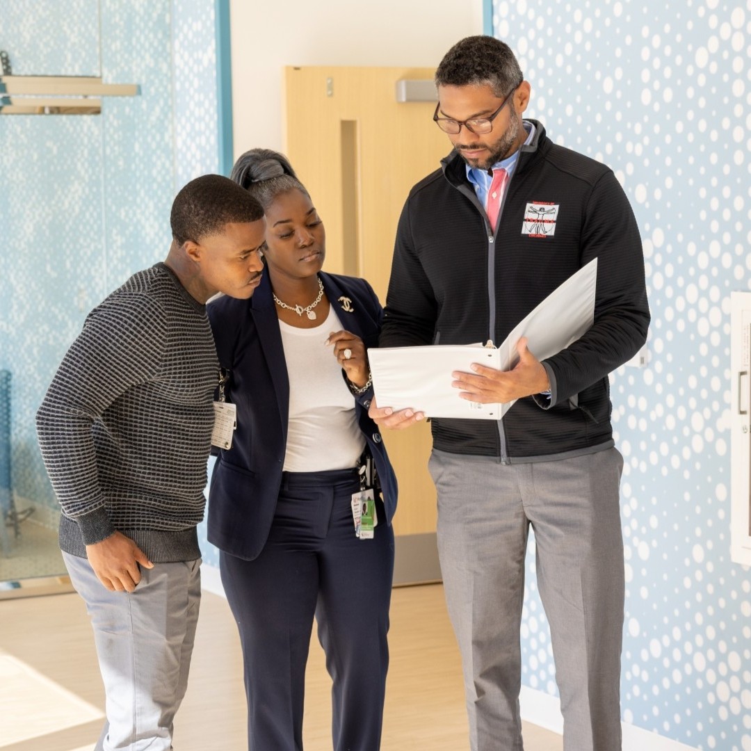 VPPs collaborating on bedside support options to connect a patient to essential services.