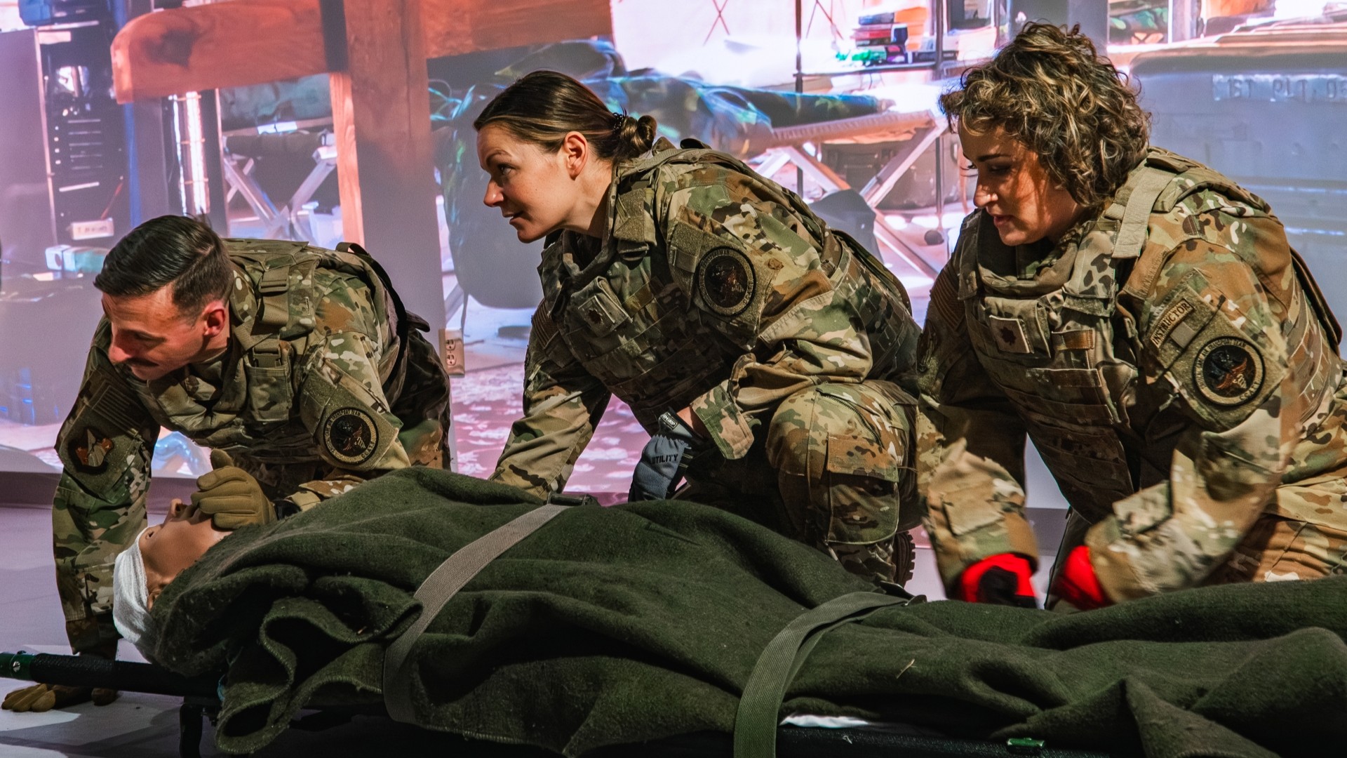 Air Force team conducts simulation in the ECHO Immersive Room.