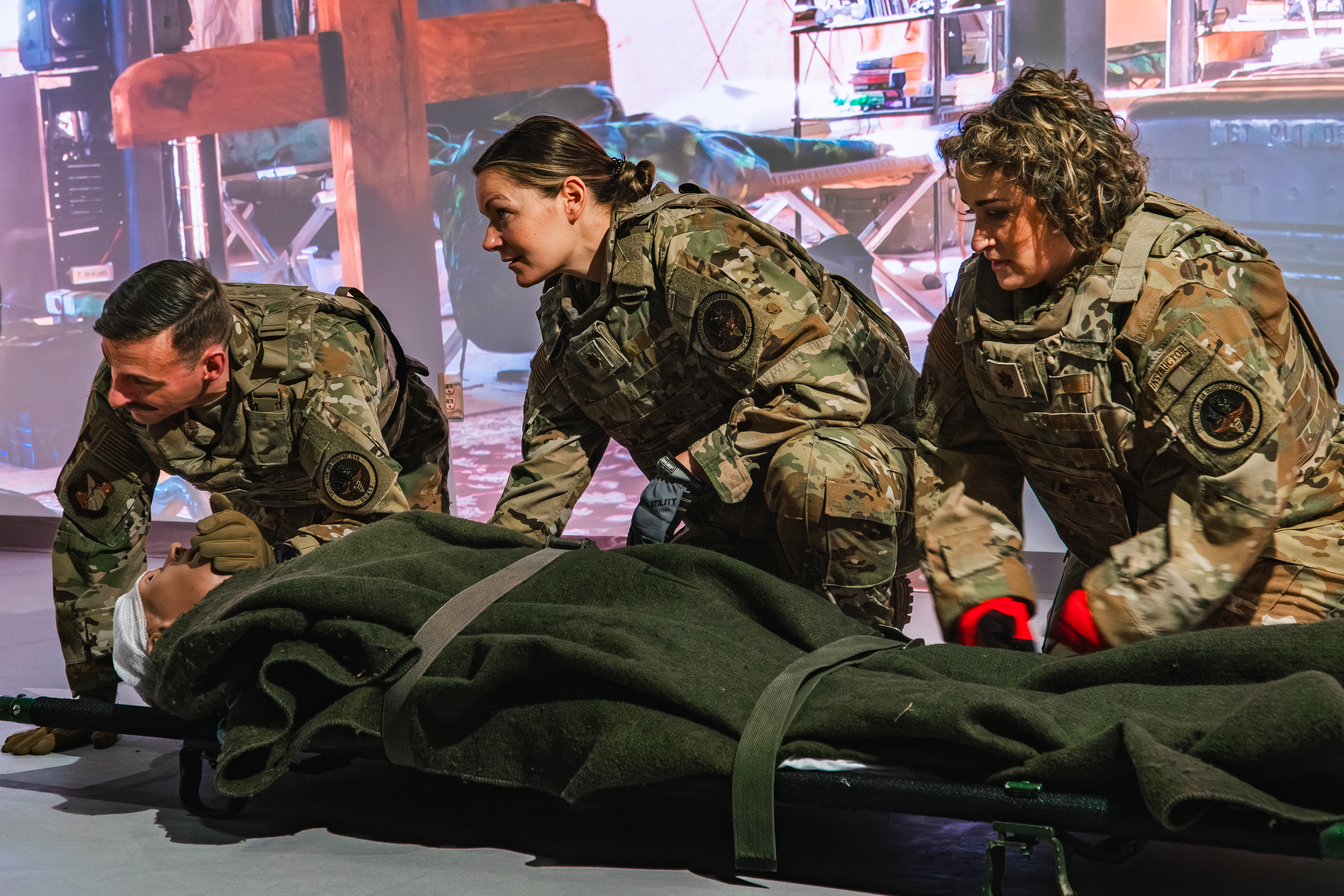 Air Force team conducts simulation in the ECHO Immersive Room.
