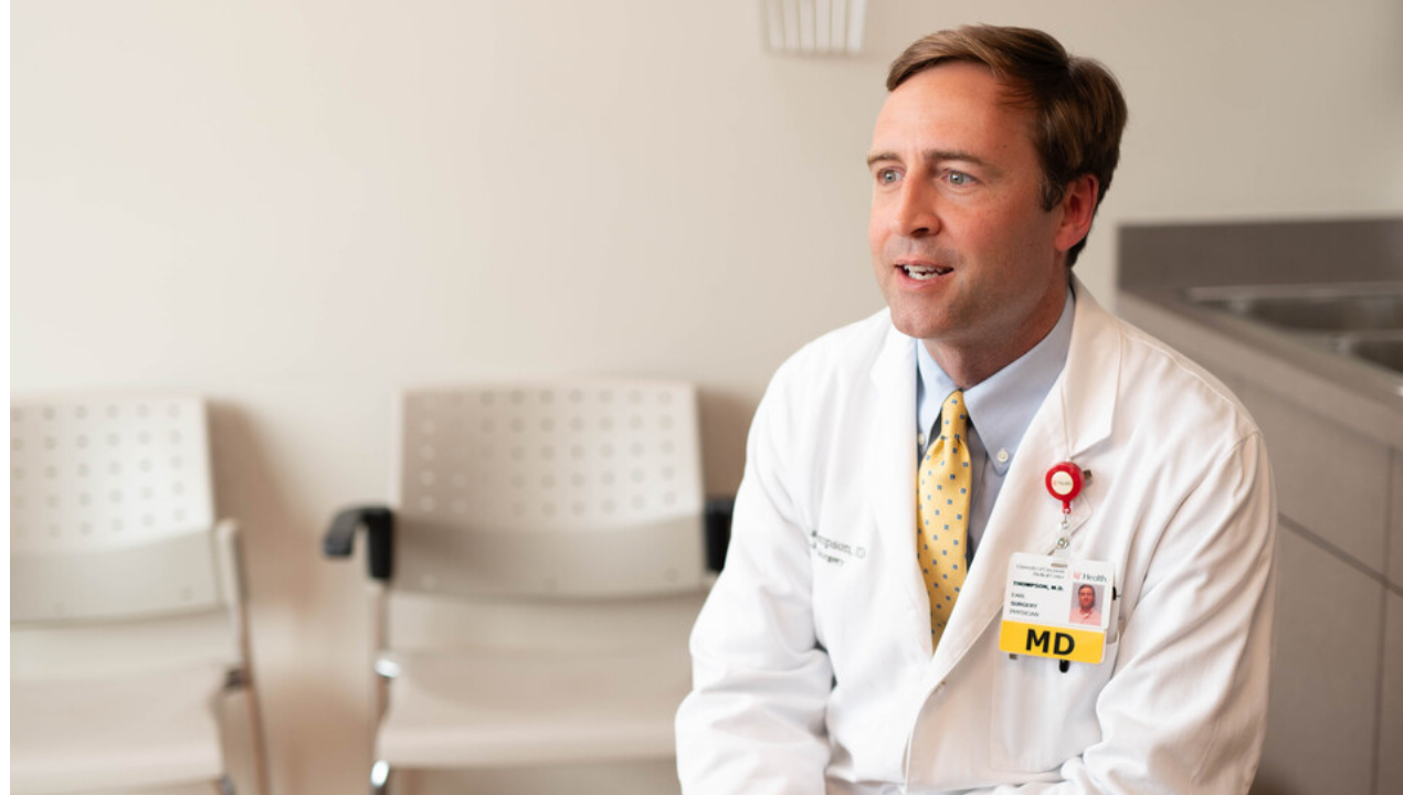 Physician at the University of Cincinnati Cancer Center meeting with patient