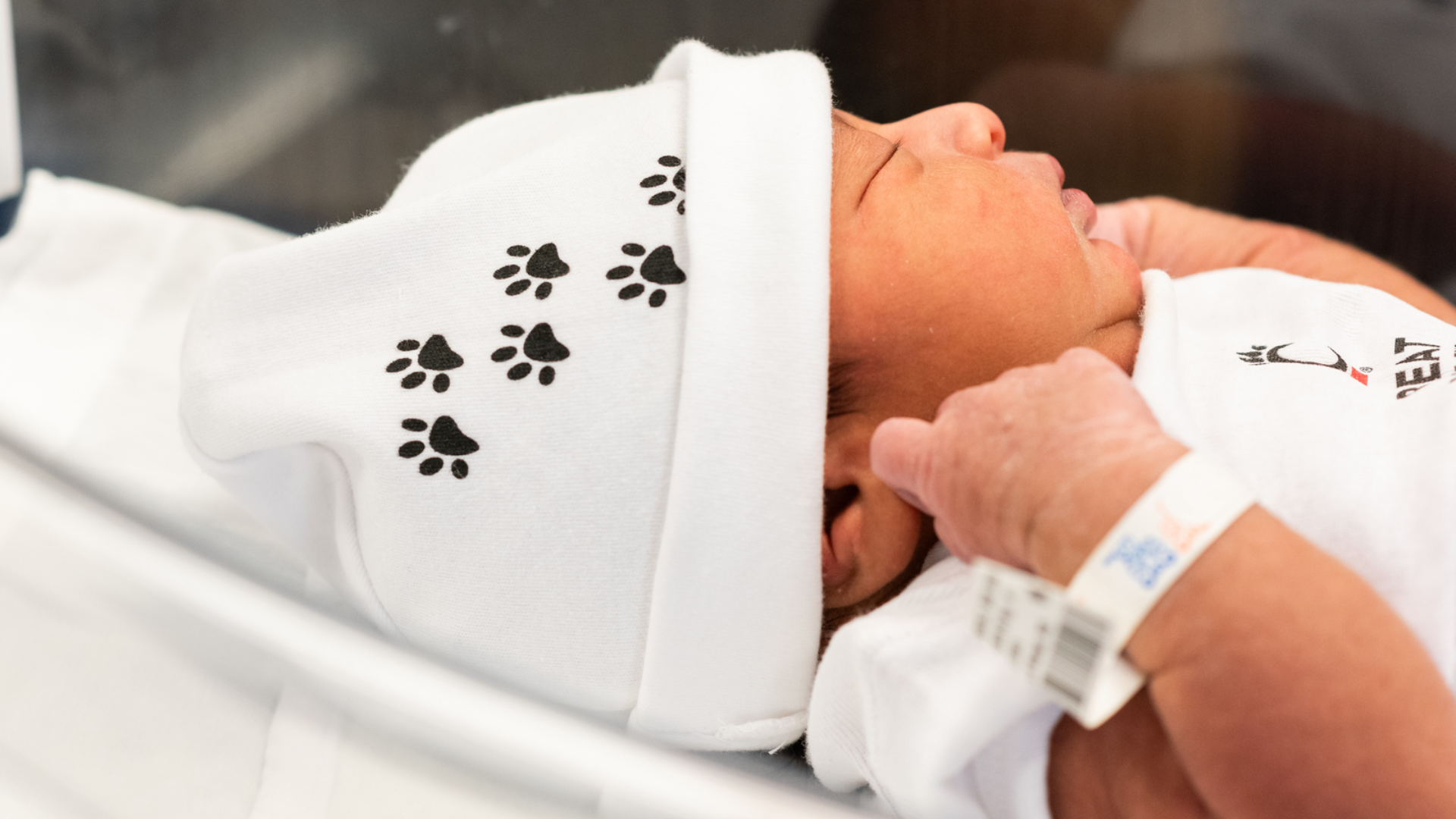 Baby sleeps in crib at the University of Cincinnati Medical Center